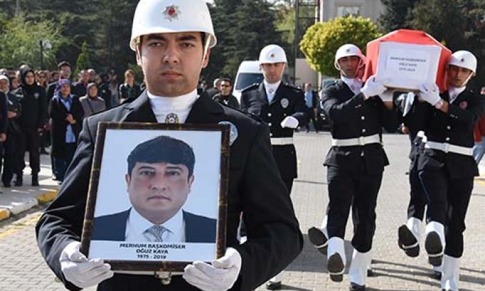Kalp Krizi Geçiren Başkomiser Son Yolculuğuna Uğurlandı