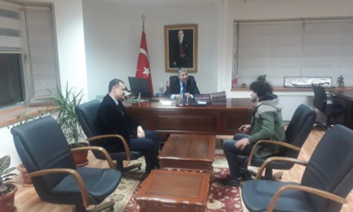 Kaymakam Yılmaz, İntihardan Vazgeçirdiği Genci Makam Odasında Ağırladı