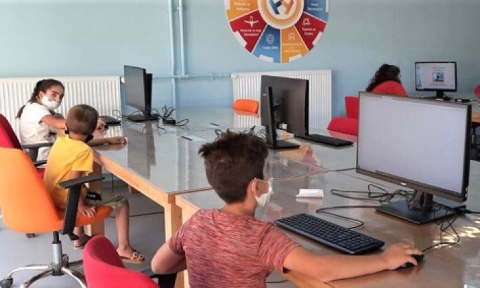 Teknolojiye Erişimi Olmayan Öğrencilere Özel Hizmet